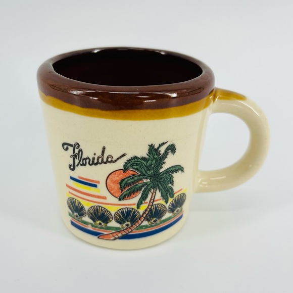 Vintage Florida Souvenir Mug, Palm Tree Clam Shell Print, Small/8oz, 3"